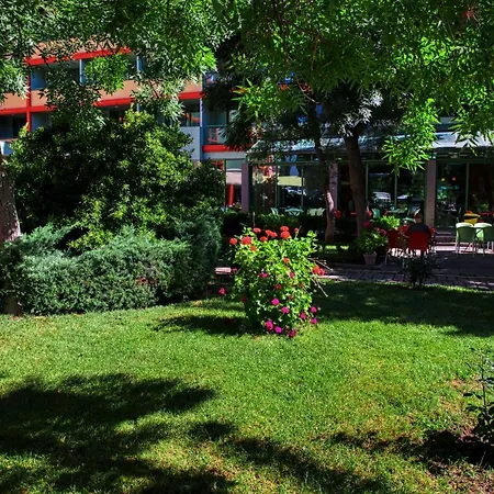 Mpm Kalina Garden Hotel